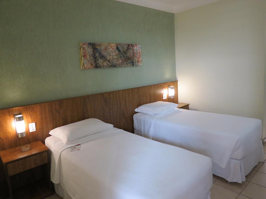Steel Valley Hotel Ипатинга Экстерьер фото